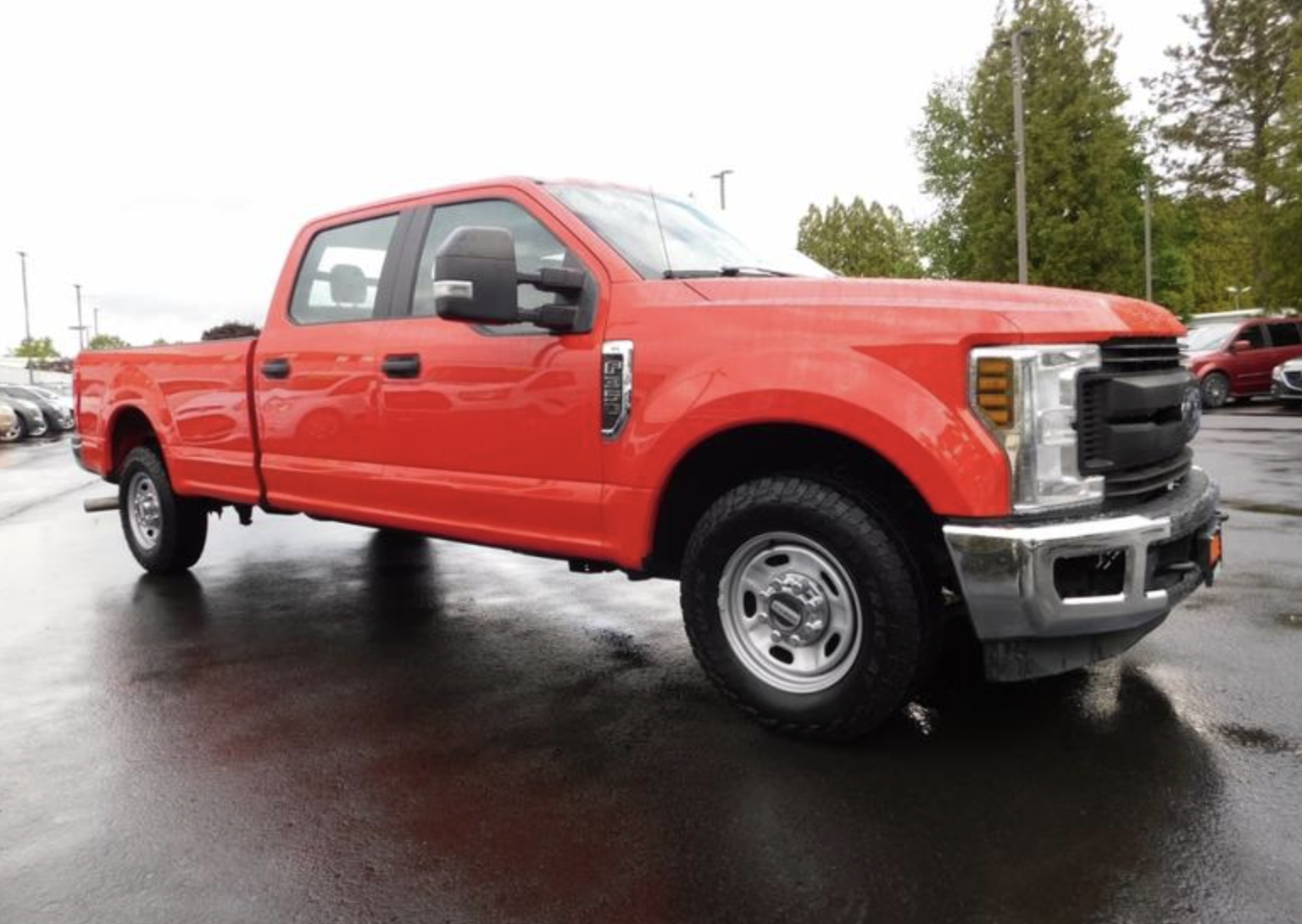 2019 Ford F350 Super Duty Crew Cab XL Pickup 4D 8 FT